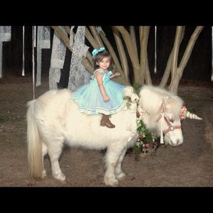 Meet your Posher, Tina